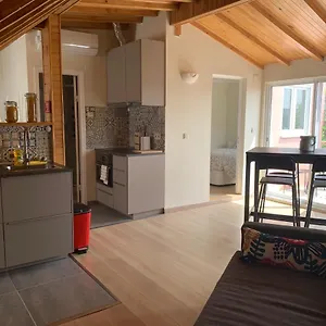 https://apartment2-with-terrace-and-a-view-near-amoreiras.hotels-lisbon-portugal.com